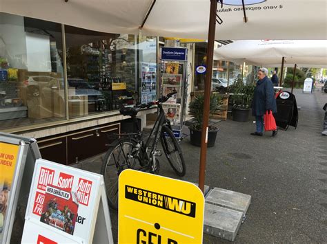 Hermes PaketShop in Frankfurt am Main (Am Dornbusch 1).